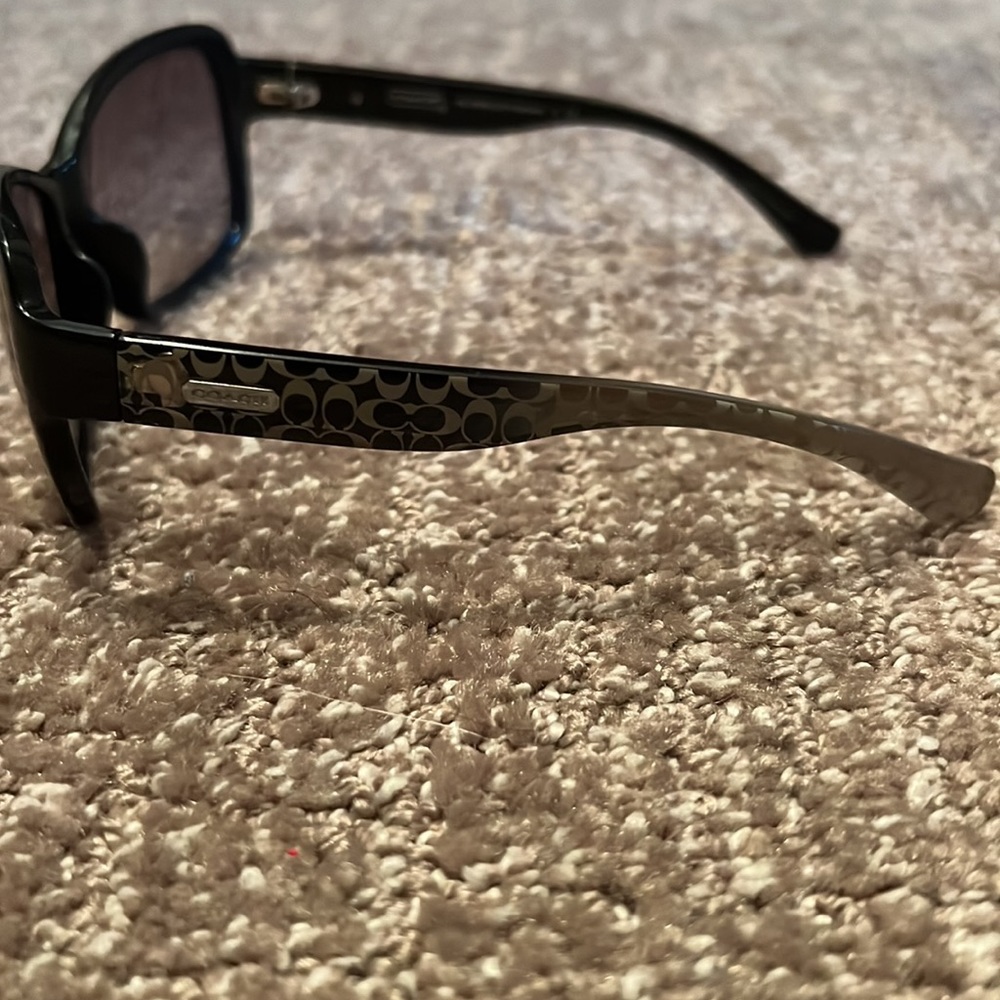 Coach sunglasses - Picture 2 of 3